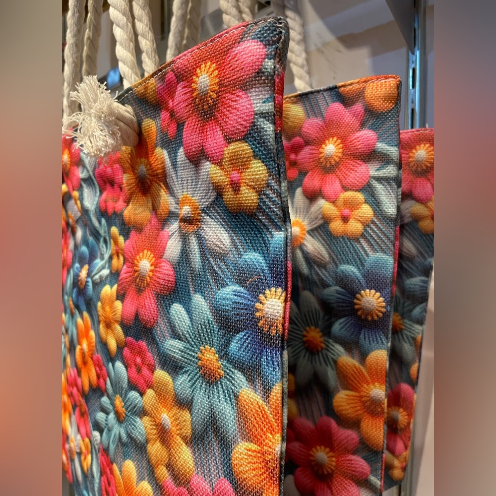 NEW Floral Multicolor Tote Bag with Rope Handles - Picture 6 of 7